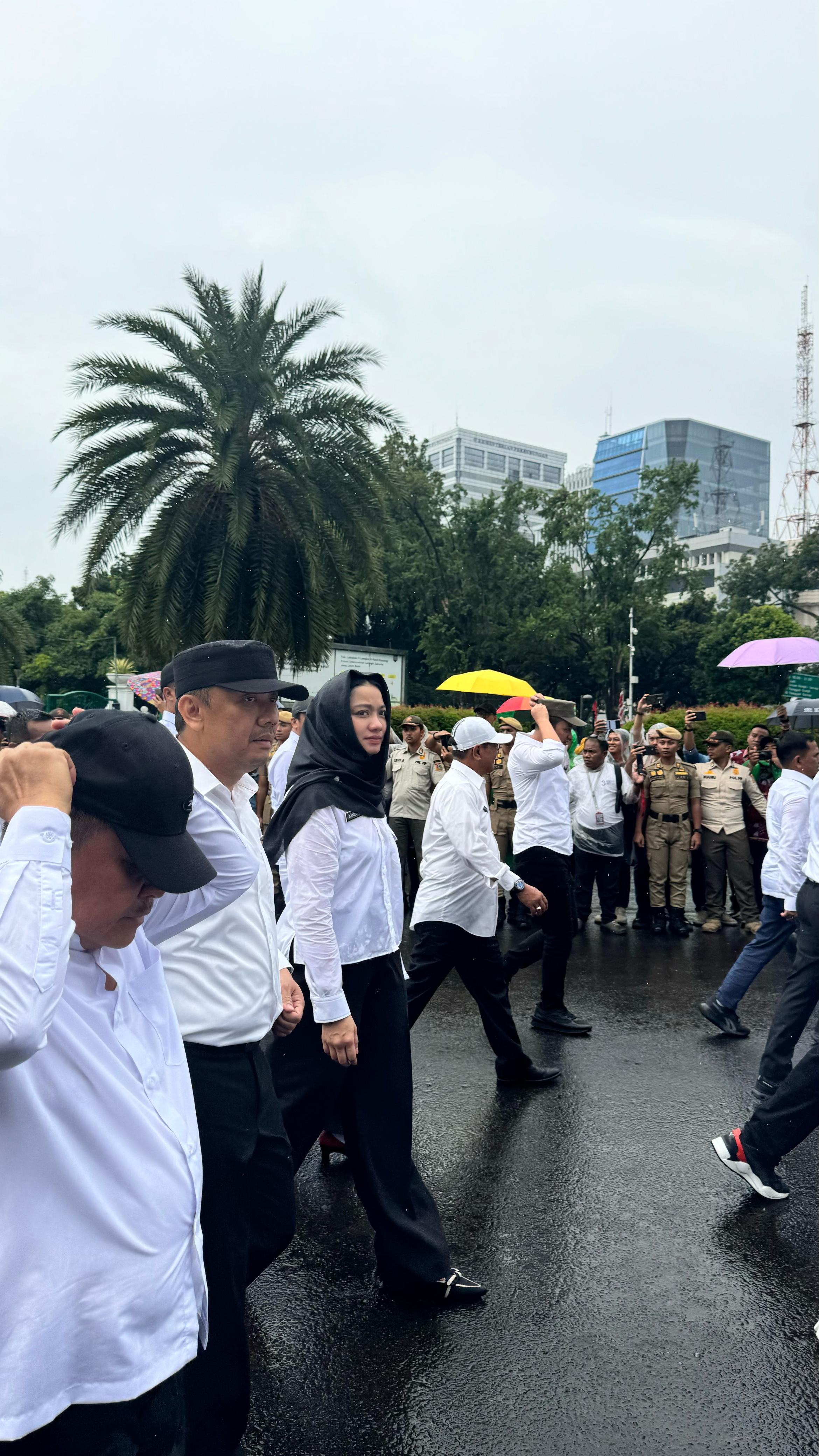 Annisa Suci Rahmadani Beserta Leliarni Bupati dan Wakil Bupati Dharmasraya Terpilih Ikuti Kegiatan Gladi Bersih 